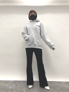 「アイテム（パーカー）」を使った、araさん（レディース・164cm・20代）の秋コーディネート