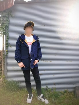 「スキニーデニム」｜「アイテム（マウンテンパーカー）」を使った、Henryさん（メンズ・175cm）の秋コーディネート