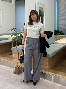 「FREE'S MART（フリーズマート）の◆ロゴプリントコンパクトＴシャツ（Tシャツ/カットソー、ホワイト系）」を使った、RINKAさん（レディース・165cm）の春コーディネート