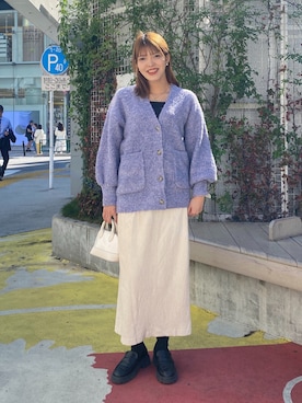 「FREE'S MART（フリーズマート）のベロア楊柳ナロースカート（スカート）」を使った、RINKAさん（レディース・165cm）の秋コーディネート