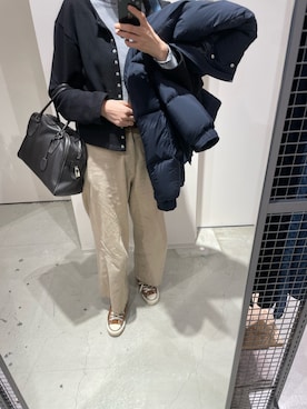 「アイテム（チノパンツ）」を使った、eriさん（レディース・169cm）の秋コーディネート