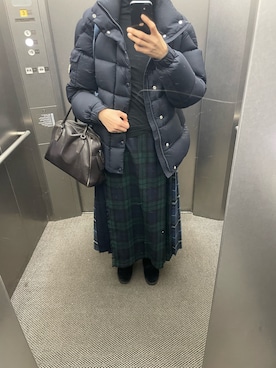 「アイテム（スリッポン）」を使った、eriさん（レディース・169cm）の冬コーディネート