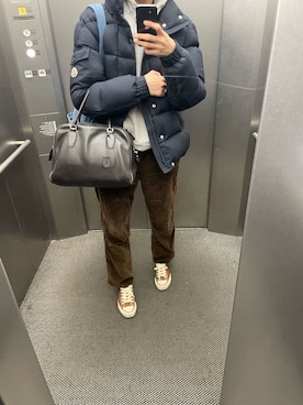 「MONCLER（モンクレール）のアイテム（ダウンジャケット/コート）」を使った、eriさん（レディース・169cm）の冬コーディネート