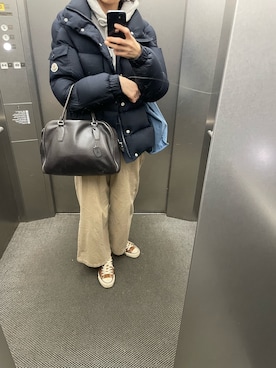 「MONCLER（モンクレール）のアイテム（ダウンジャケット/コート）」を使った、eriさん（レディース・169cm）の冬コーディネート