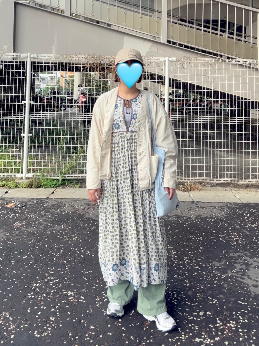 「最近のいい感じコーデ、春服コーデ、オトナ女子、今日のコーデ、メンズライク、おでかけコーデ」｜「ASICSの＜asics＞GEL-KAYANO 14 スニーカー（スニーカー、シルバー系）」を使った、aammさん（骨格ストレート・レディース・160cm）の春コーディネートの1枚目の写真