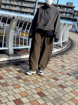 「アイテム（ボディバッグ/ウエストポーチ）」を使った、mikenekoさん（レディース・163cm）の秋コーディネート