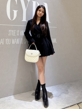 「アイテム（トレンチコート）」を使った、rimikaさん（レディース・157cm）の夏コーディネート