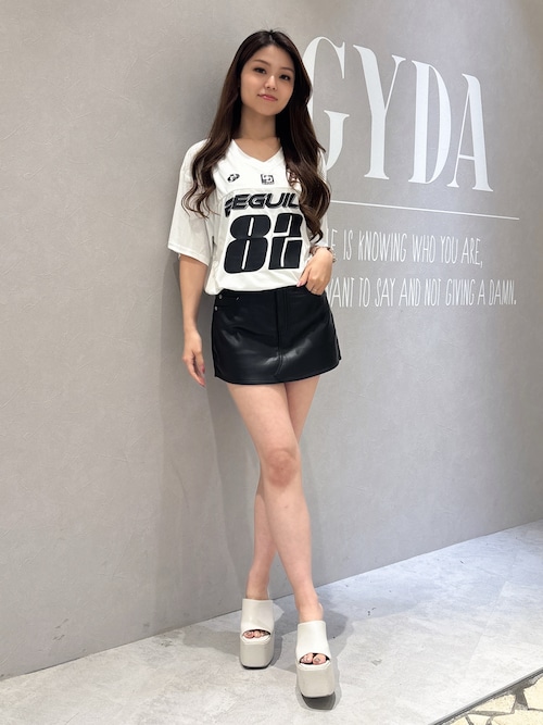BEGUILE 82SPORTY VネックBIG Tシャツ