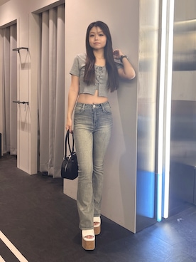 「GYDA（ジェイダ）のBUNNY 2WAYレースアップショートTシャツ（Tシャツ/カットソー、グレー系）」を使った、rimikaさん（レディース・157cm）の夏コーディネート