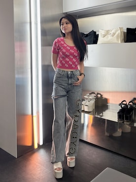 「GYDA（ジェイダ）のGG jacquardラメニットトップス（Tシャツ/カットソー、ピンク系）」を使った、rimikaさん（レディース・157cm）の春コーディネート