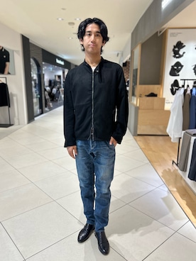 「アイテム（スリッポン）」を使った、makoさん（メンズ・180cm）の秋コーディネート