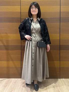 「OPAQUE.CLIP（オペークドットクリップ）の刺繍レースショートブラウス【洗える】（シャツ/ブラウス、ブラック系）」を使った、MINさん（レディース・155cm）の夏コーディネート