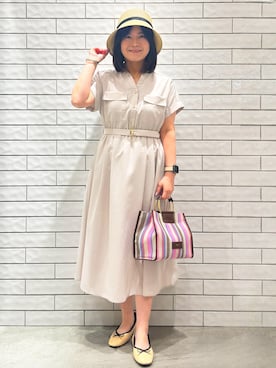 「index（インデックス）のダブルポケットスキッパーワンピース【防シワ/洗濯機OK】《XS～3L/6col》（ワンピース、ベージュ系）」を使った、MINさん（レディース・155cm）の夏コーディネート