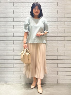 「index（インデックス）の選べる丈 シフォンプリーツスカート【洗濯機OK/イージーアイロン/防シワ】《6col》（スカート、ベージュ系）」を使った、MINさん（レディース・155cm）の夏コーディネート