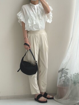 「nissen（ニッセン）の【褒められシルエット】テーパードパンツ（スラックス）」を使った、akarintigerさん（レディース・163cm）の夏コーディネート