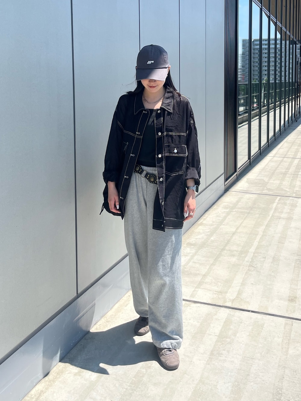 ouu様　スウェットパンツ+シアーシャツ UNIQLOの定番スウェットパンツとシアーシャツのコーデ術