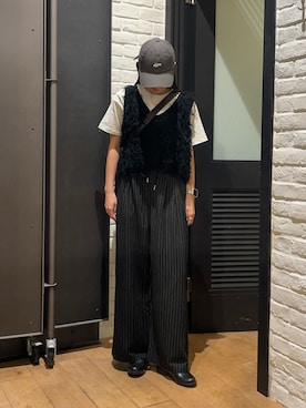 「アイテム（ベスト）」を使った、はるなさん（レディース・160cm）の秋コーディネート