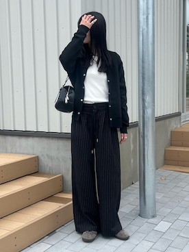 「COLONY 2139（コロニートゥーワンスリーナイン）のアイテム（Tシャツ/カットソー）」を使った、はるなさん（レディース・160cm）の秋コーディネート