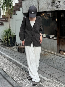 「アイテム（スウェットパンツ）」を使った、はるなさん（レディース・160cm）の秋コーディネート