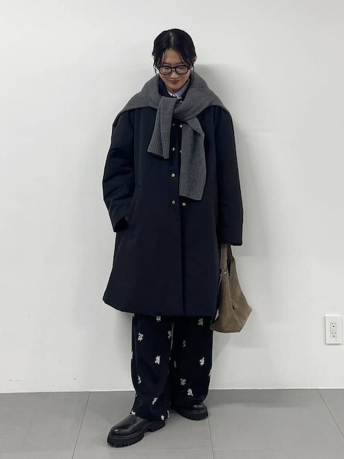 新品　aga 定価¥3万4000円　中綿ジレ　黒　コート　ジャケット 上熱シリーズ ヒートウォーム 軽量スーパーストレッチ フード付き