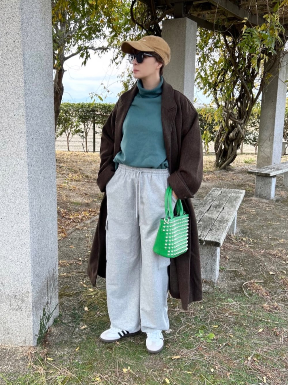 中古　美品【シェルボ】レディース　フード付　ダウンジャケット　44/LL 中古 美品【シェルボ】レディース フード付 ダウンジャケット 44/LL