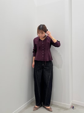 「fredy emue（フレディエミュ）の切替デニムイージーパンツ（デニムパンツ、ブラック系）」を使った、かりんこさん（レディース・170cm）の秋コーディネート