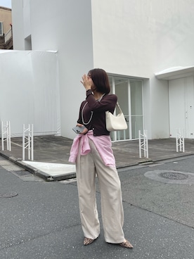 「春カラー」｜「アイテム（スラックス）」を使った、かりんこさん（レディース・170cm）の春コーディネート