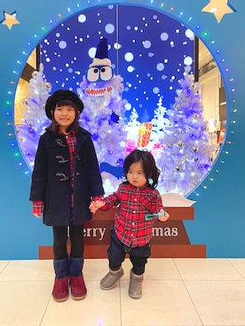 「Lee（リー）のアイテム（スカート）」を使った、SuzuMinaさん（キッズ・110cm）の冬コーディネート