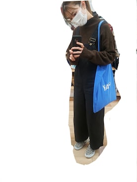 「NANO universe（ナノユニバース）のアイテム（サロペット/オーバーオール）」を使った、miruuuuさん（レディース・164cm）の冬コーディネート