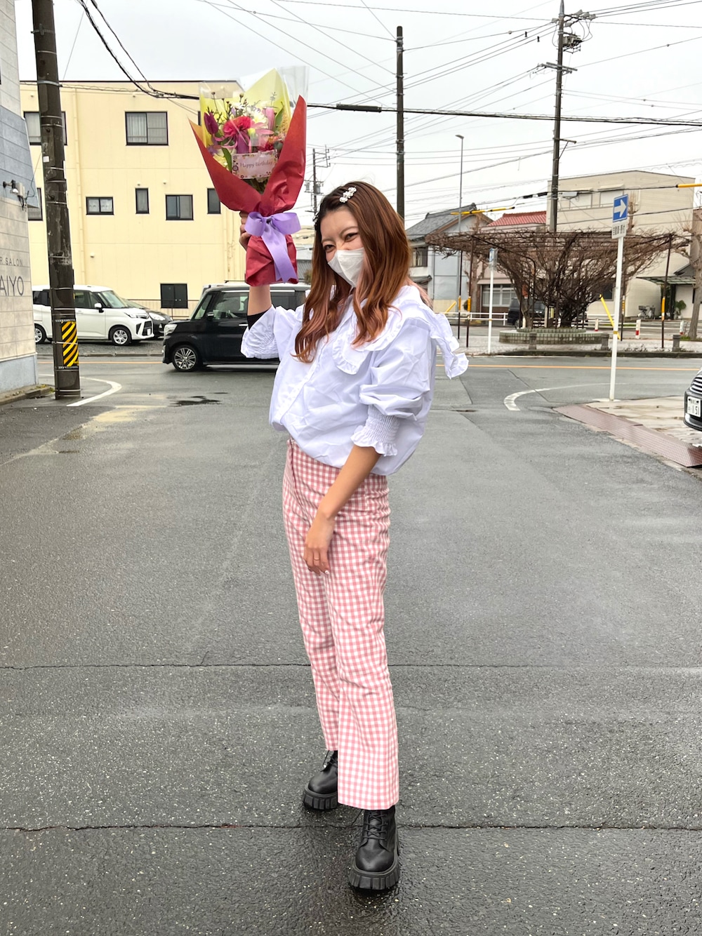 「オトナカジュアル、春カラー、春服、白ピンク、バレンタイン、バレンタインデートスタイル、誕生日、誕生日コーデ、ZARA、shein、ピンク、カラーコーデ、ホワイト、カラーパレット」｜「SHEINのアイテム（トップス、ホワイト系）」を使った、erinko（@_mico.com_）さん（レディース・161cm）の冬コーディネートの1枚目の写真