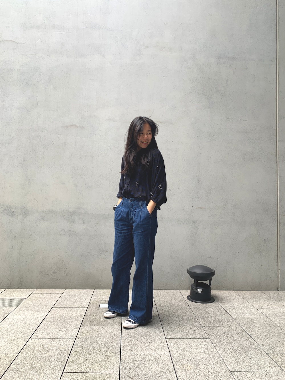 「BOBSONのアイテム（デニムパンツ、ブルー系）」を使った、雲さん（レディース・159cm）の秋コーディネートの1枚目の写真