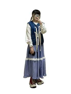 「WC（ダブル シー）のアイテム（スカート）」を使った、ゆずこしょーぅ。さん（レディース・161cm）の春コーディネート