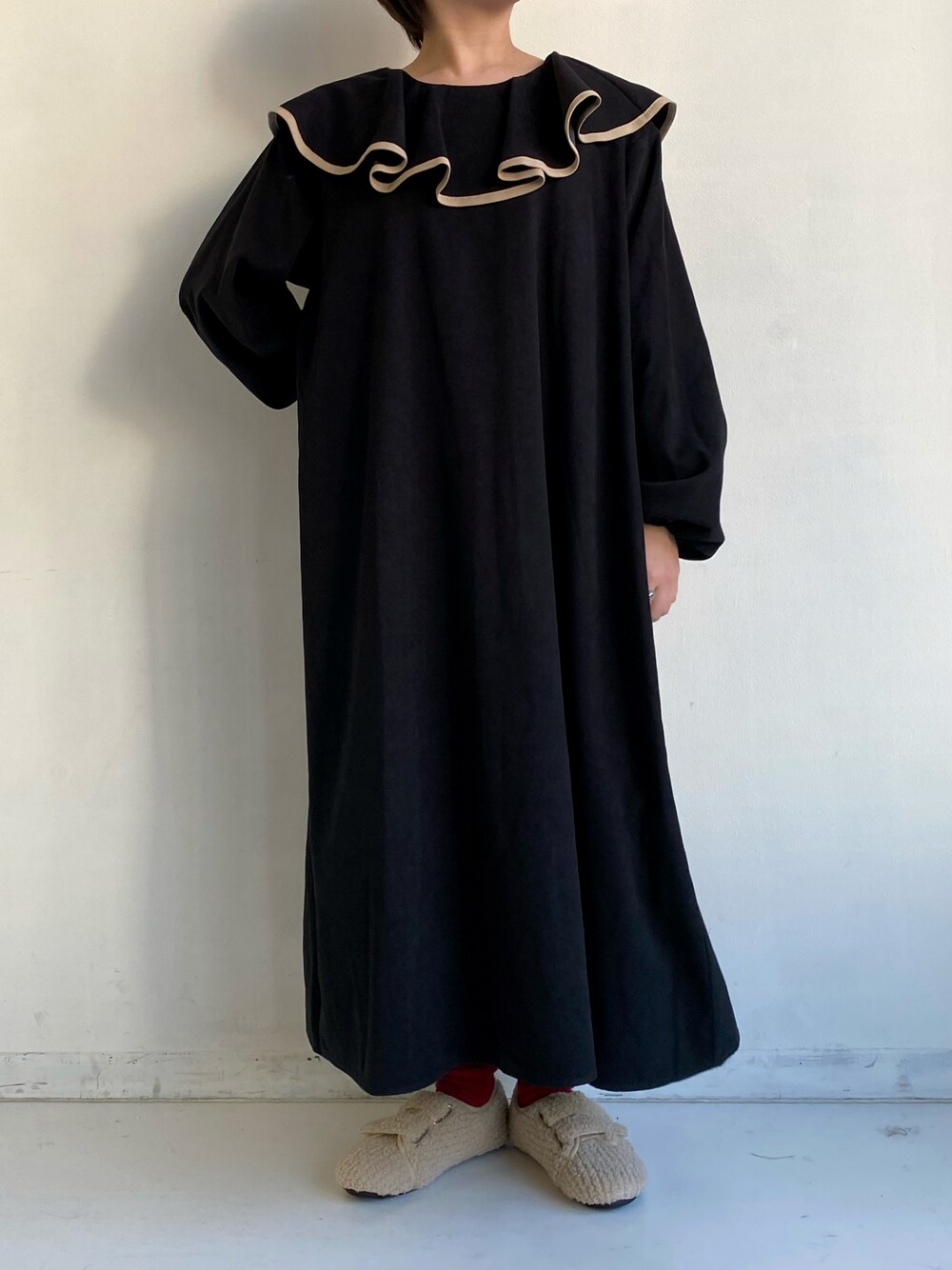「MERLOTのボアシューズ（その他シューズ、ベージュ系）」を使った、とよさん（レディース・152cm）の秋コーディネートの1枚目の写真