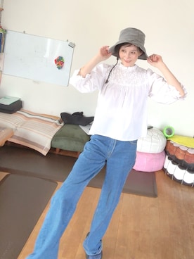 「VINTAGE（ヴィンテージ）のアイテム（シャツ/ブラウス、ホワイト系）」を使った、T.Iさん（レディース・166cm）の夏コーディネート
