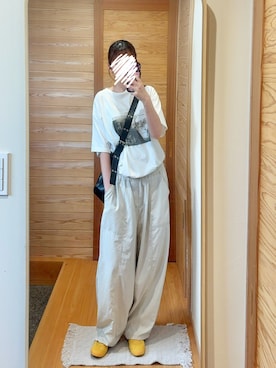 「アイテム（シューズ、イエロー系）」を使った、きなまろさん（レディース・165cm）の秋コーディネート