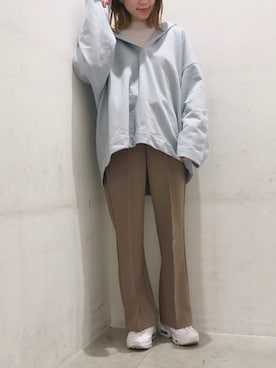 「earth music&ecology（アースミュージックアンドエコロジー）のアイテム（スウェット）」を使った、ヨシカワさん（レディース・150cm）の夏コーディネート