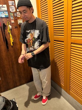 「WOOLRICH（ウールリッチ）のアイテム（パンツ）」を使った、ジェノサイダスさん（メンズ・171cm）の春コーディネート