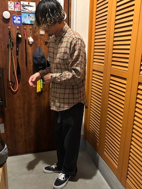 「アイテム（チノパンツ）」を使った、ジェノサイダスさん（メンズ・171cm）の秋コーディネート