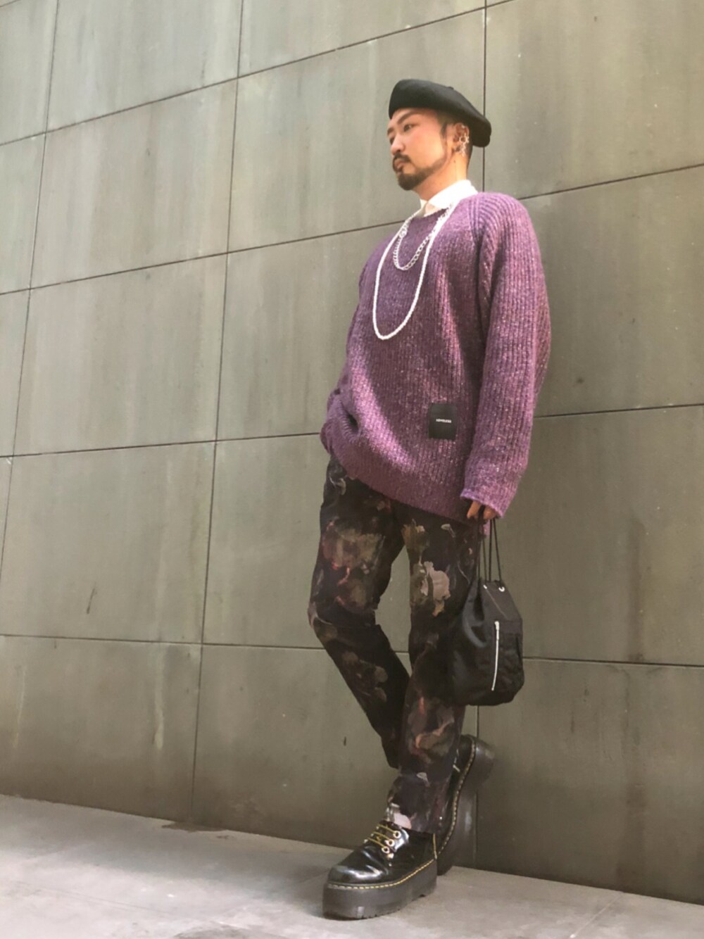 「秋のコーデ、レイヤードスタイル、オーバーサイズ、LOVELESS、秋コーデ、秋冬コーデ、nowartt、チャンキーニット」｜「LOVELESSの【UNISEX】カラーネップラグランプルオーバー（ニット/セーター、パープル系）」を使った、neonさん（メンズ・177cm）の秋コーディネートの1枚目の写真