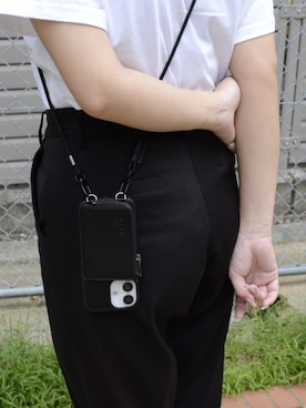「アイテム（スマホケース/カバー）」を使った、mfactoryさん（レディース・163cm）の秋コーディネート
