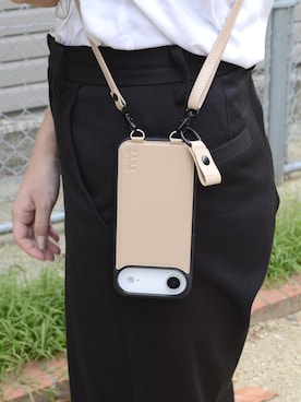 「アイテム（スマホケース/カバー）」を使った、mfactoryさん（レディース・163cm）の秋コーディネート