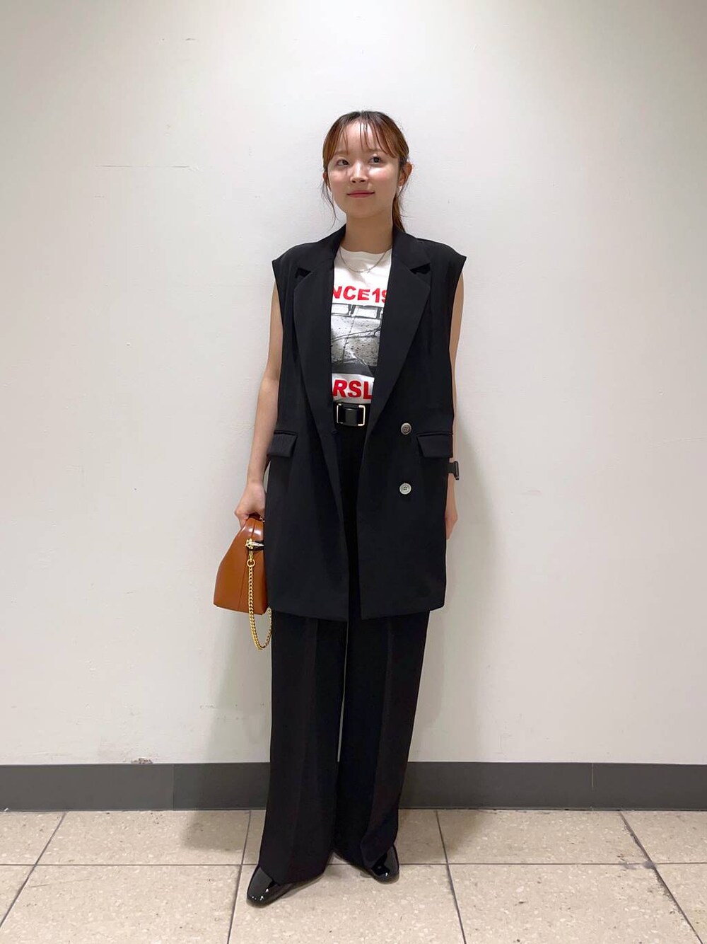 「低身長、高見え、きれいめ、骨格ストレート、BARNYARDSTORM、カジュアル、カジュアルコーデ、春コーデ、春夏コーデ、夏コーデ、秋コーデ、秋冬新作、ラフ、きれいめカジュアル、雨の日コーデ」｜「MazellのMazell / 撥水AMEHAREビットローファー（レインシューズ、ブラック系）」を使った、karafulさん（レディース・147cm）の夏コーディネートの1枚目の写真