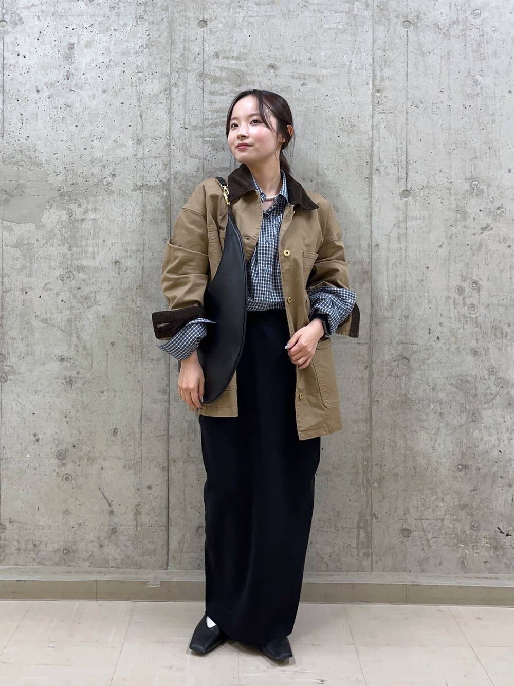 「低身長、高見え、きれいめ、骨格ストレート、BARNYARDSTORM、カジュアル、カジュアルコーデ、春コーデ、春服みてみて、春アウター、ジャケット、ジャケットスタイル、シャツ、シャツスタイル、スカート」｜「BARNYARDSTORMのBARNYARDSTORM / スタンダードシャツ（シャツ/ブラウス、その他）」を使った、karafulさん（レディース・147cm）の冬コーディネートの1枚目の写真