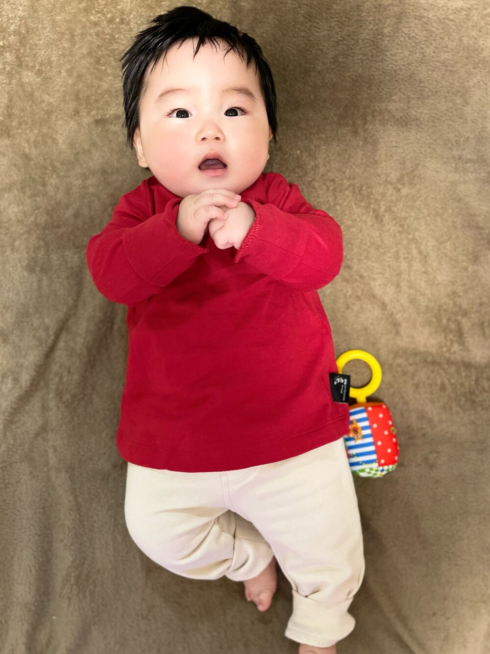 「男の子、男の子ベビー、ベビーコーデ」｜「GAPのアイテム（その他ベビーウェア、ベージュ系）」を使った、hayatonさん（キッズ・60cm）の夏コーディネートの1枚目の写真
