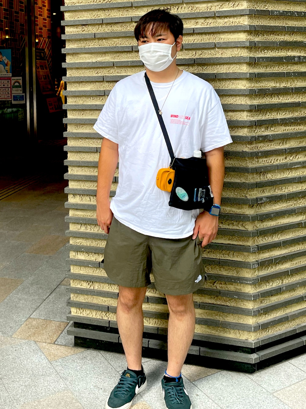 「休日スタイル、夏コーデ、ゆるコーデ、スニーカー、NIKE」｜「NIKE SBのアイテム（スニーカー、グリーン系）」を使った、Y.Naotoさん（メンズ・173cm）の夏コーディネートの1枚目の写真