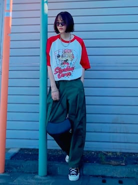 「アイテム（サングラス）」を使った、ほのかりんさん（レディース・166cm）の秋コーディネート