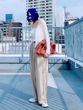 「HANNE(アン)のロングハンドルボストンバッグ(ボストンバッグ)」を使った、ほのかりんさん(レディース・166cm)の夏コーディネート