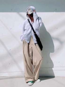 「アイテム（パーカー）」を使った、ほのかりんさん（レディース・166cm）の秋コーディネート