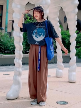 「アイテム（ブレスレット）」を使った、ほのかりんさん（レディース・166cm）の夏コーディネート