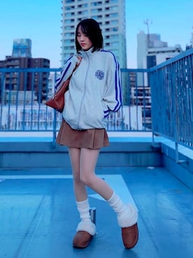 「アイテム（アクセサリー）」を使った、ほのかりんさん（レディース・166cm）の秋コーディネート